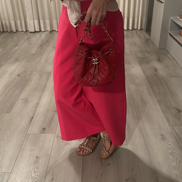 Chanel Cc Chain Drawstring Bucket Bag Quilted Lambskin Mini Satchel - Picture 9 of 15